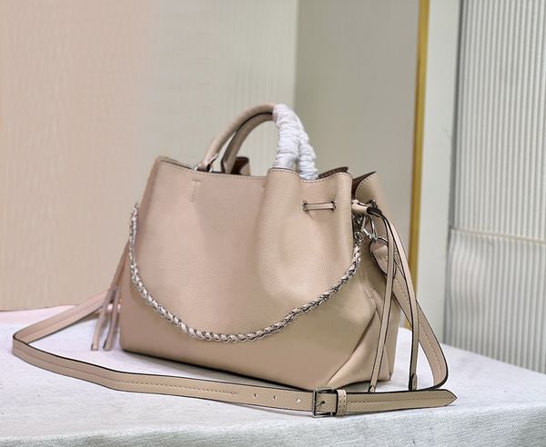 designer women tote bag luxury bella handbags flight mode shoulder bags quality leather perforated flower letter crossbody ladies fashion ma
designer women tote bag luxury bella handbags flight mode shoulder bags quality leather perforated flower letter crossbody ladies fashion ma