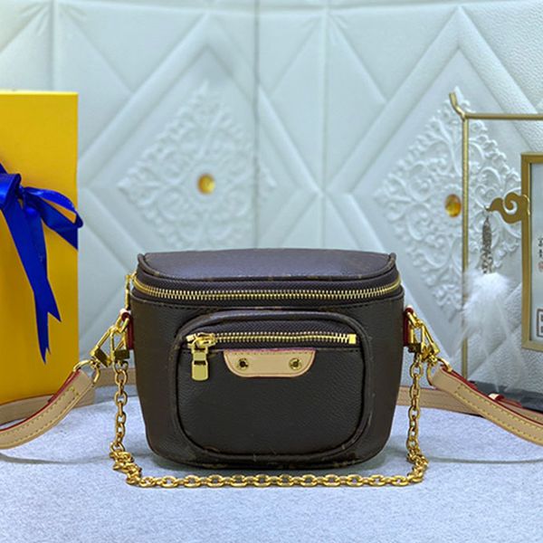 chest pack crossbody bag old flower letter women shoulder bags zipper handbags gold hardware cell phone pocket removable chain leather strap
chest pack crossbody bag old flower letter women shoulder bags zipper handbags gold hardware cell phone pocket removable chain leather strap