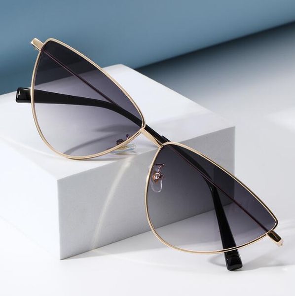 cat's eye design metal frame superclear sunglass travel glasses discoloration lens driving sunglasses fashionable shades eyewear unisex, White;black
cat's eye design metal frame superclear sunglass travel glasses discoloration lens driving sunglasses fashionable shades eyewear unisex, White;black