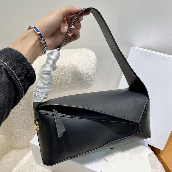 2023 woman designer bag shoulder bag fashion small flaps handbag luxurys handbags lady tote leather multiple colors 5a quality
2023 woman designer bag shoulder bag fashion small flaps handbag luxurys handbags lady tote leather multiple colors 5a quality