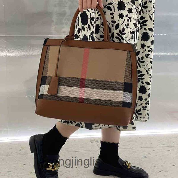 leisure classic and ladies large european american lattice bag burbrerys capacity women's portable shoulder bags 58vb
leisure classic and ladies large european american lattice bag burbrerys capacity women's portable shoulder bags 58vb