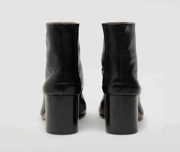 boots 2022 luxury brand design leather tabi boots fashion round chunky high heel ankle boots for women autumn winter split toe sho8001099, Black
boots 2022 luxury brand design leather tabi boots fashion round chunky high heel ankle boots for women autumn winter split toe sho8001099, Black