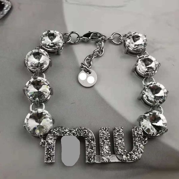 bracelet miu letter encrusted crystal zircon necklace personalized fashion advanced feeling adjustable full diamond bracelet, Golden;silver
bracelet miu letter encrusted crystal zircon necklace personalized fashion advanced feeling adjustable full diamond bracelet, Golden;silver