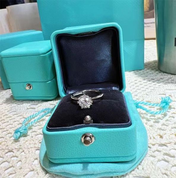 rings designers luxurys women rings with diamond design engagement woman jewelry temperament versatile fashion style jewelrys gift1631301, Golden;silver
rings designers luxurys women rings with diamond design engagement woman jewelry temperament versatile fashion style jewelrys gift1631301, Golden;silver