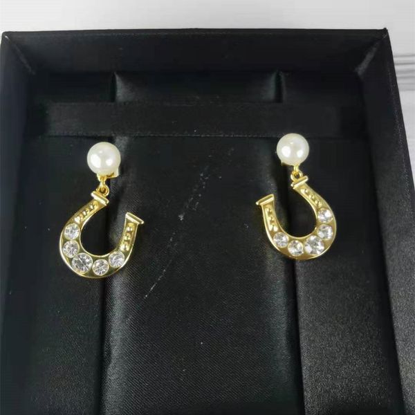 pearl studs stud designer jewelry women elegant earring earrings vintage fashion accessories wedding jewelry inlaid imitation zircon, Golden
pearl studs stud designer jewelry women elegant earring earrings vintage fashion accessories wedding jewelry inlaid imitation zircon, Golden