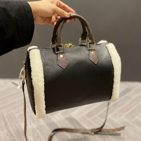 stunning pillow shoulder bags women black designer luxurys fashion lady handbags handle purses mini totes key lock crossbody strap come with
stunning pillow shoulder bags women black designer luxurys fashion lady handbags handle purses mini totes key lock crossbody strap come with