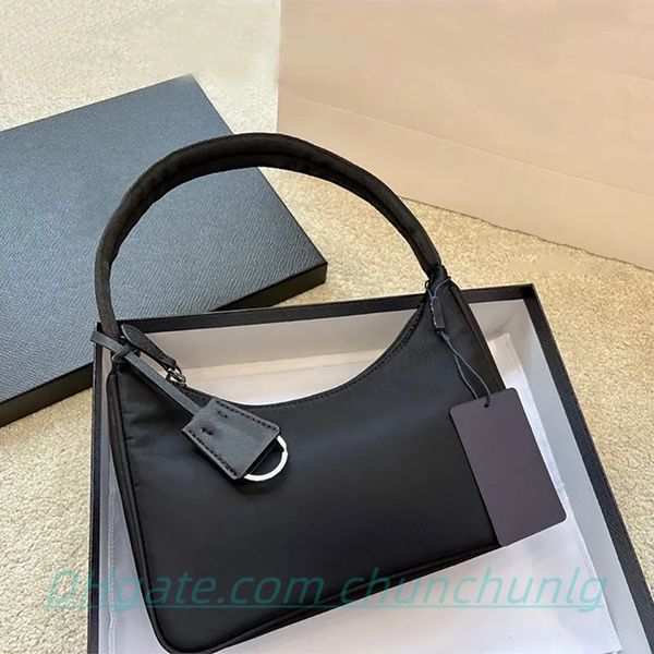 luxurys designer hobo shoulder bags for women pack lady tote chains handbags cross body bags presbyopic purse vintage clutch bags wallet
luxurys designer hobo shoulder bags for women pack lady tote chains handbags cross body bags presbyopic purse vintage clutch bags wallet
