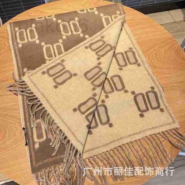 scarves designer new cashmere scarf women's tongue bagu couple jacquard rhombic letter tassel shawl r8bb, Blue;gray
scarves designer new cashmere scarf women's tongue bagu couple jacquard rhombic letter tassel shawl r8bb, Blue;gray