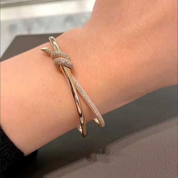 factory designer t bangle t home tie bracelet knot rose gold t home bracelet gu ailing same style soky, Black
factory designer t bangle t home tie bracelet knot rose gold t home bracelet gu ailing same style soky, Black