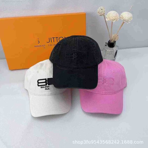 designer luxury brand balencagia the correct version of home b embroidery wash baseball cap version of versatile fashion brand sunscreen cap, Blue;gray
designer luxury brand balencagia the correct version of home b embroidery wash baseball cap version of versatile fashion brand sunscreen cap, Blue;gray
