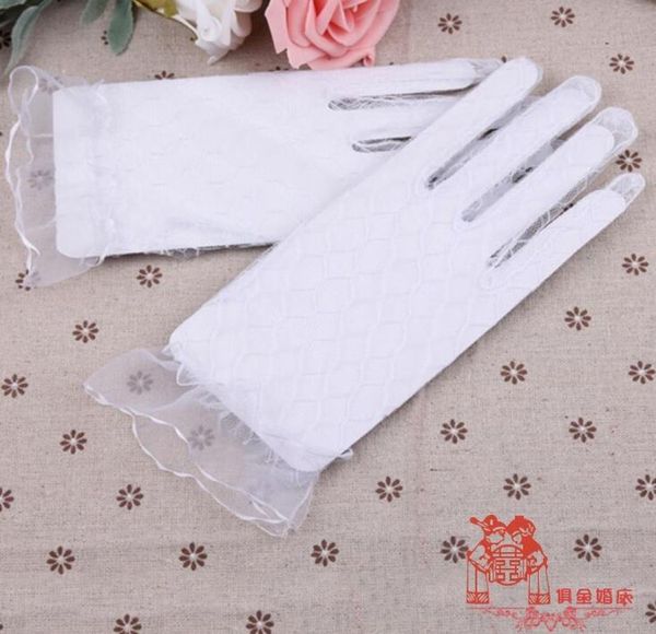 2019 super full finger wrist length sheer tulle bridal gloves lace wedding gloves wedding accessory3857976, Blue;gray
2019 super full finger wrist length sheer tulle bridal gloves lace wedding gloves wedding accessory3857976, Blue;gray