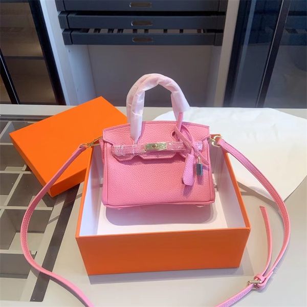 2023 crossbody designer bag woman handbag tote bag fashion shoulder bag luxurys handbags small lady lock leather multiple colors 5a
2023 crossbody designer bag woman handbag tote bag fashion shoulder bag luxurys handbags small lady lock leather multiple colors 5a