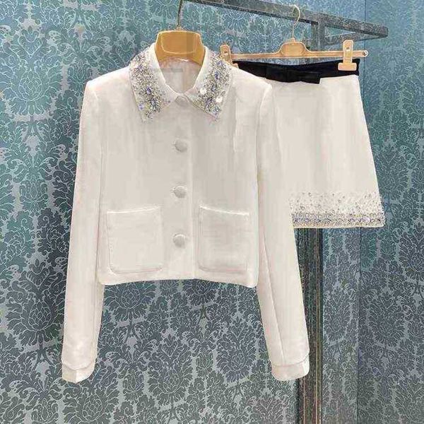 two piece dress designer white suit jacket handmade nail d inlaid diond atile skirt two-pie autumn new style 2wig
two piece dress designer white suit jacket handmade nail d inlaid diond atile skirt two-pie autumn new style 2wig