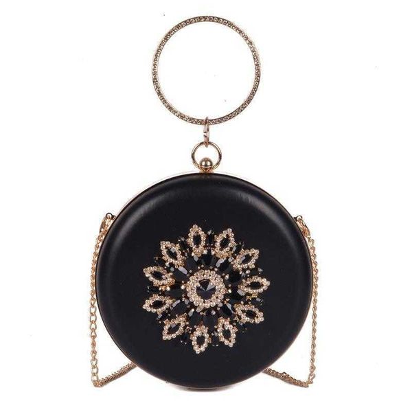 korean style fashion dinner bag personalized diamond embedded round chain banquet messenger handbag
korean style fashion dinner bag personalized diamond embedded round chain banquet messenger handbag