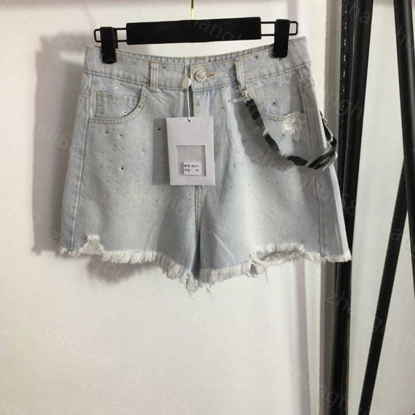 23ss womens designer clothing womens shorts casual shorts chain embellished pant leg raw edge pressed drill denim shorts women clothes a1, White;black
23ss womens designer clothing womens shorts casual shorts chain embellished pant leg raw edge pressed drill denim shorts women clothes a1, White;black