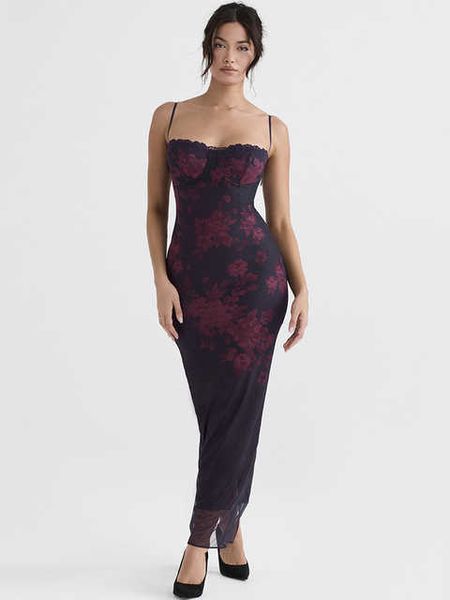 spaghetti strap vintage floral printed maxi dress backless lace up elegant and chic summer dress for women 2023, Black;gray
spaghetti strap vintage floral printed maxi dress backless lace up elegant and chic summer dress for women 2023, Black;gray