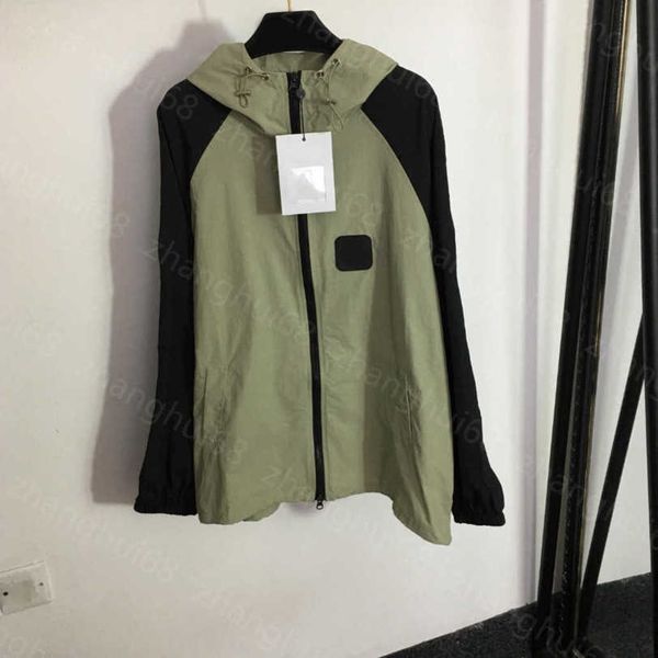 23ss womens designer clothing womens jacket rubber logo color combination long-sleeved hooded sunscreen windbreaker zipper coat women clothe, Black;brown
23ss womens designer clothing womens jacket rubber logo color combination long-sleeved hooded sunscreen windbreaker zipper coat women clothe, Black;brown