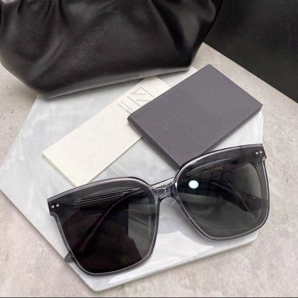 luxury sunglasses lens designer womens mens goggle senior eyewear for women eyeglasses frame vintage metal sun glasses with box, White;black
luxury sunglasses lens designer womens mens goggle senior eyewear for women eyeglasses frame vintage metal sun glasses with box, White;black