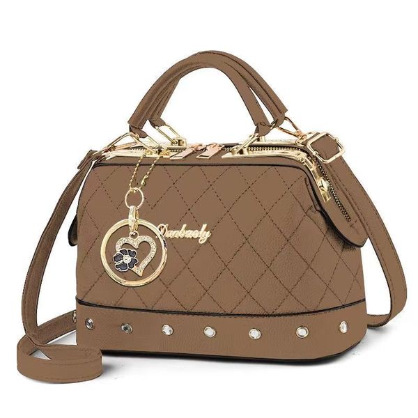 2023 new korean version of hardware with drill hanging ornaments hanging ornaments women's bag fashion everything ringer single shoulde
2023 new korean version of hardware with drill hanging ornaments hanging ornaments women's bag fashion everything ringer single shoulde