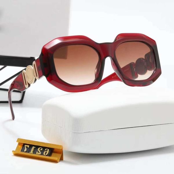 sunglasses designer luxury summer outdoor various style with box polaroid lens womens mens goggle senior eyewear for women eyeglasses frame, White;black
sunglasses designer luxury summer outdoor various style with box polaroid lens womens mens goggle senior eyewear for women eyeglasses frame, White;black