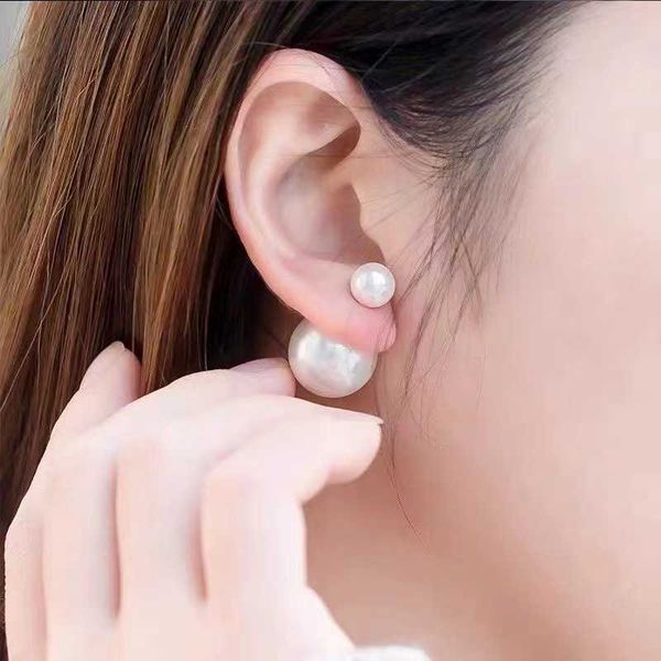 silver double-sided pearl earrings with feminine temperament earrings mesh red dual purpose large and small earrings anti allergic factory, Golden
silver double-sided pearl earrings with feminine temperament earrings mesh red dual purpose large and small earrings anti allergic factory, Golden