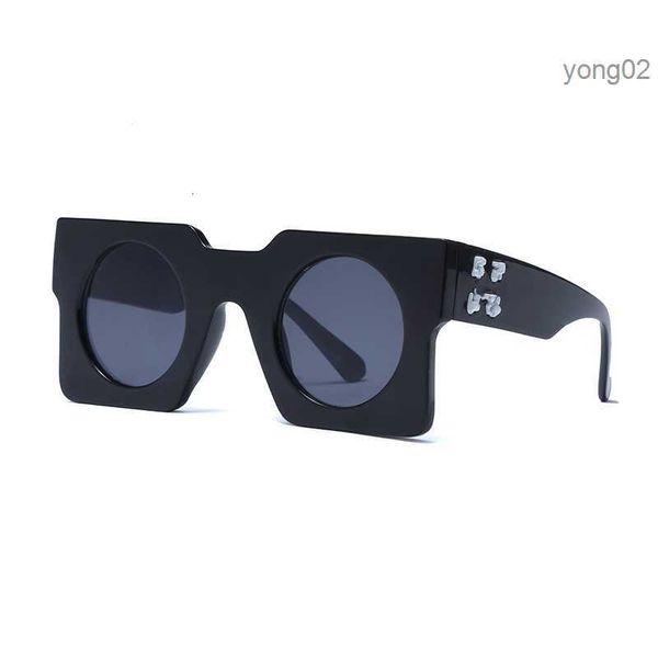square off fashion x relief sunglasses men women sun glasses goggle beach adumbral multi color option, White;black
square off fashion x relief sunglasses men women sun glasses goggle beach adumbral multi color option, White;black