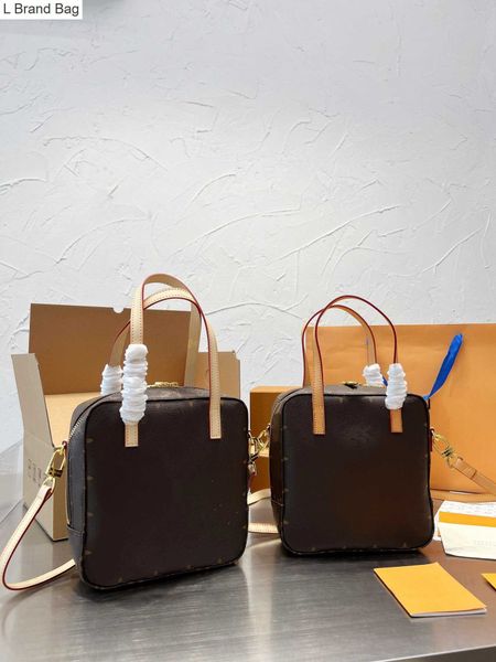 l brand bag new womens bag pruse fashion luxurys designers bags men shoulder lady totes purse handbags crossbody backpack fashion lunch bag, Black
l brand bag new womens bag pruse fashion luxurys designers bags men shoulder lady totes purse handbags crossbody backpack fashion lunch bag, Black