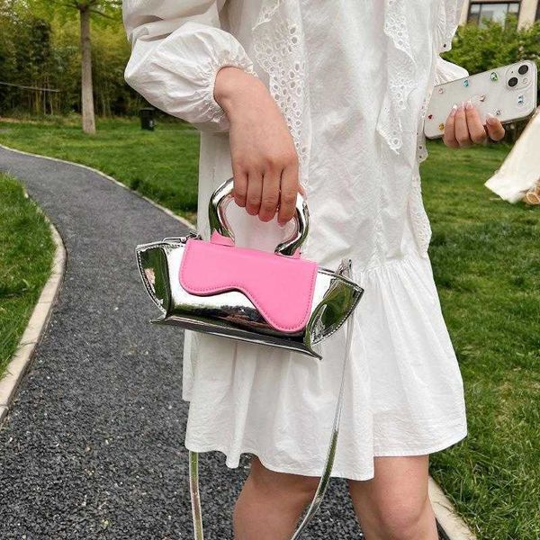 high sense special interest light handbags female mini fairy bag fashion shoulder crossbody dinner
high sense special interest light handbags female mini fairy bag fashion shoulder crossbody dinner