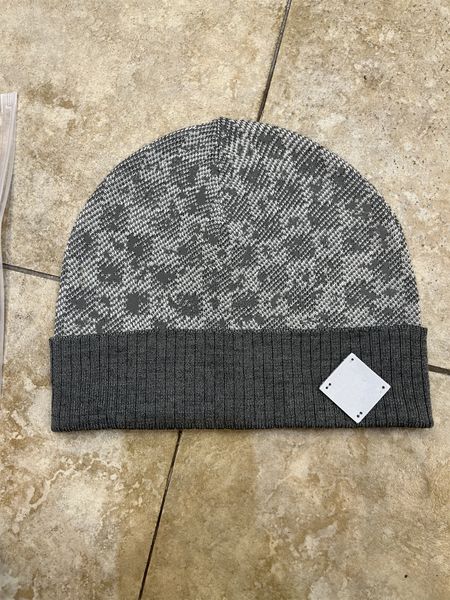 2023 classic designer winter beanie men and women fashion design knitted caps autumn wool hat letter jacquard warm skull cap nnn, Blue;gray
2023 classic designer winter beanie men and women fashion design knitted caps autumn wool hat letter jacquard warm skull cap nnn, Blue;gray