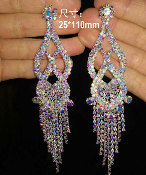 fashionable temperament stage stacked earrings luxurious banquet dress and personality sparkling diamond earrings clip earrings, Golden
fashionable temperament stage stacked earrings luxurious banquet dress and personality sparkling diamond earrings clip earrings, Golden