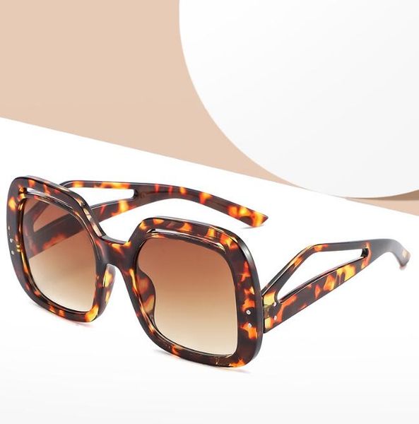 new colors big square superclear women's sunglass personality travel discoloration sunglasses popular shades eyewear multiple colors, White;black
new colors big square superclear women's sunglass personality travel discoloration sunglasses popular shades eyewear multiple colors, White;black