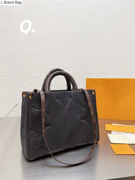 l brand bag 2 colors lattice handbags women handbag ladies handbag lady clutch purse retro shoulder with dustbag, Black
l brand bag 2 colors lattice handbags women handbag ladies handbag lady clutch purse retro shoulder with dustbag, Black