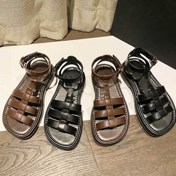 womens sandals triomphe gladiator chunky sandal adjustable buckle ankle strap slippers mule slides flats shoes platform luxury designer foot, Black
womens sandals triomphe gladiator chunky sandal adjustable buckle ankle strap slippers mule slides flats shoes platform luxury designer foot, Black