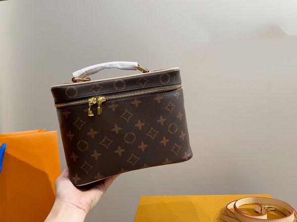 mt cosmetic bags cases designer women makeup bag hanging bathroom wash bag multifunctional women travel toiletry bag luxury brand
mt cosmetic bags cases designer women makeup bag hanging bathroom wash bag multifunctional women travel toiletry bag luxury brand
