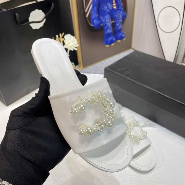 new women slippers designer shoes pearls buckle interlocking c leather flat mule slides girls lady summer wide flats logo sandals paris fash, Black
new women slippers designer shoes pearls buckle interlocking c leather flat mule slides girls lady summer wide flats logo sandals paris fash, Black