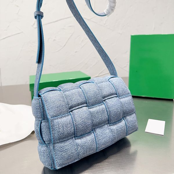 denim weave bag tofu bag crossbody mini bag flap shoulder bag designer luxury triangle sequins braid pouchwomen handbags clutch bags lady le
denim weave bag tofu bag crossbody mini bag flap shoulder bag designer luxury triangle sequins braid pouchwomen handbags clutch bags lady le