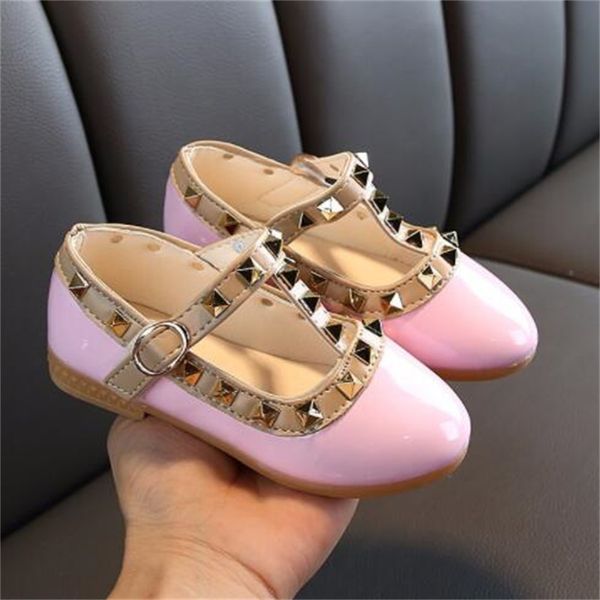 rivet kids shoes fashion baby girl sandal soft sole dance princess leather shoe children casual sneakers toddler infant footwear, Black;red
rivet kids shoes fashion baby girl sandal soft sole dance princess leather shoe children casual sneakers toddler infant footwear, Black;red