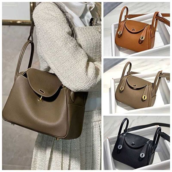 leather bag lindys bags togo cow leather doctor's 26cm one-shoulder portable layer leather women's gold buckle
leather bag lindys bags togo cow leather doctor's 26cm one-shoulder portable layer leather women's gold buckle