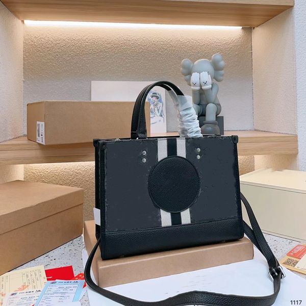 designer bag women's canvas handbag luxury fashion classic handbag long strap crossbody shoulder bag women's handbag
designer bag women's canvas handbag luxury fashion classic handbag long strap crossbody shoulder bag women's handbag