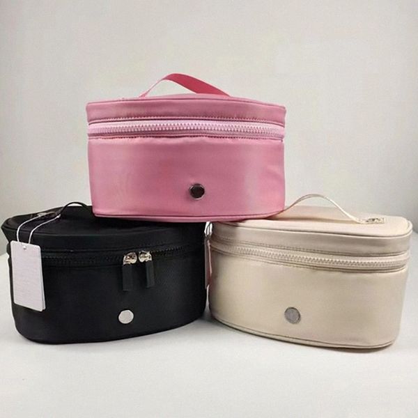 lulu lemon cosmetic bags oval access wash bag luxury designer women stuff sacks makeup pouch 3.5l clutch bag nylon tote make up bags 2023 ha
lulu lemon cosmetic bags oval access wash bag luxury designer women stuff sacks makeup pouch 3.5l clutch bag nylon tote make up bags 2023 ha