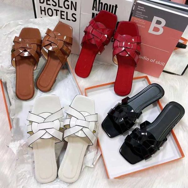 2023 designer slippers ys tribute flats leather interwining straps slide sandals women shoes brown patent black white patent amber grey tan
2023 designer slippers ys tribute flats leather interwining straps slide sandals women shoes brown patent black white patent amber grey tan