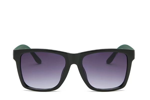 luxury design sunglasses large box uv400 protection, retro style, 2023 new, White;black
luxury design sunglasses large box uv400 protection, retro style, 2023 new, White;black