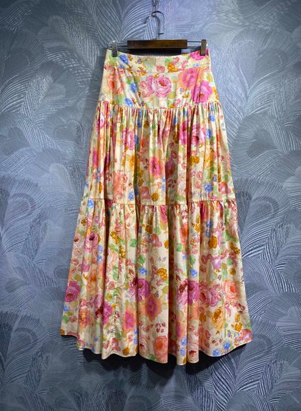 designer women's multicolor halfskirt versatile street shooting age reduction 2023 spring/summer new fashion print large swing dress, a, Black
designer women's multicolor halfskirt versatile street shooting age reduction 2023 spring/summer new fashion print large swing dress, a, Black