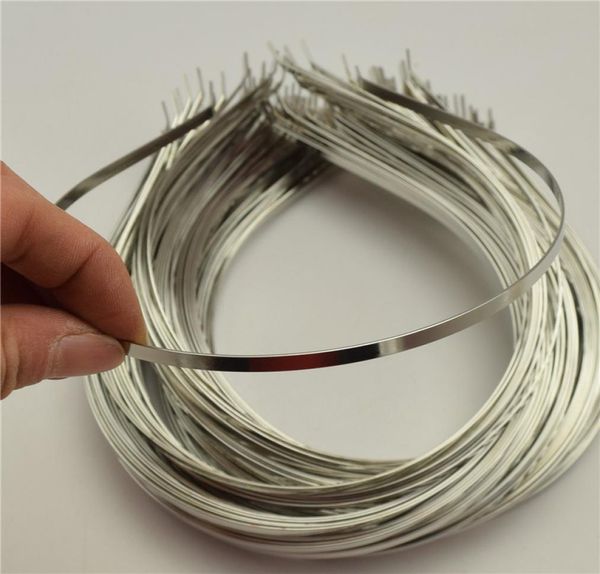 50pcs 4mm alice bands wide metal headband silver color plain lady hair bands headbands no teeth diy9268315, Blue;slivery
50pcs 4mm alice bands wide metal headband silver color plain lady hair bands headbands no teeth diy9268315, Blue;slivery