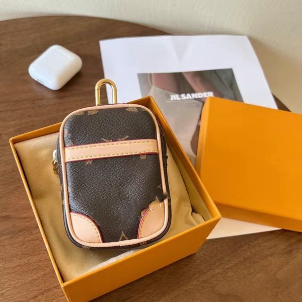 limited edition lattice key wallets luxury brand embossed letter female zipper coin purses with key chain famous designer, Red;blue
limited edition lattice key wallets luxury brand embossed letter female zipper coin purses with key chain famous designer, Red;blue