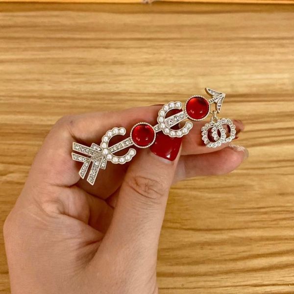 c designer brooches womens mens pins pearl diamond brooches designer pin dress pins double letters brooch for lady luxury vintage jewelry dh, Gray
c designer brooches womens mens pins pearl diamond brooches designer pin dress pins double letters brooch for lady luxury vintage jewelry dh, Gray