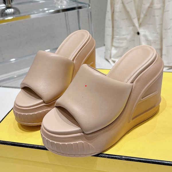 2023 fashion luxuries designers summer flat slipper sheepskin diamond lattice women designer sandals genuine leather shoes with box -154, Black
2023 fashion luxuries designers summer flat slipper sheepskin diamond lattice women designer sandals genuine leather shoes with box -154, Black