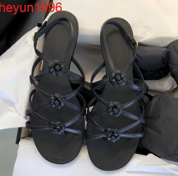 xiaoxiangfeng mountain camellia leisure flat bottom sandals for women 2023 new spring/summer versatile hollow out roman shoes and slippers86, Black
xiaoxiangfeng mountain camellia leisure flat bottom sandals for women 2023 new spring/summer versatile hollow out roman shoes and slippers86, Black