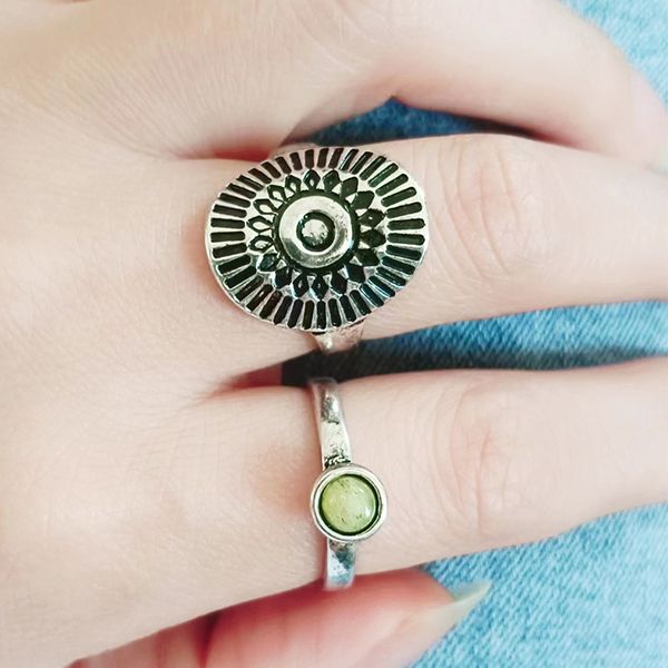 european and american devi fashion accessories wholesale environmental protection alloy round geometric twist rope ring, Golden;silver
european and american devi fashion accessories wholesale environmental protection alloy round geometric twist rope ring, Golden;silver