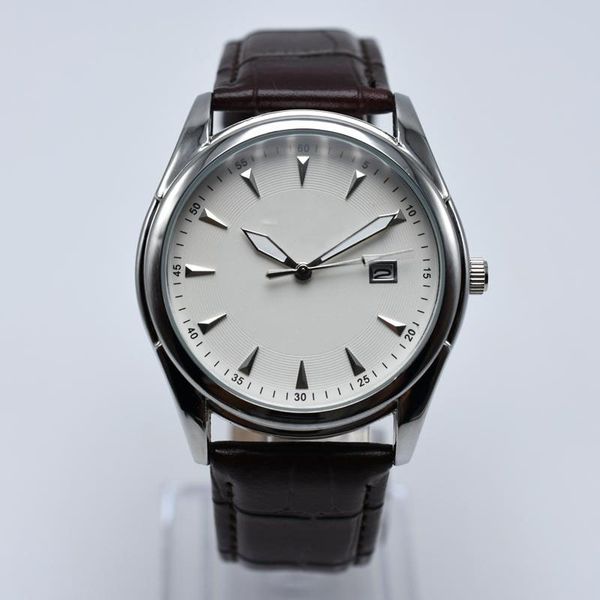 retro men's watch luxury fashion leather black and white dial 40mm military montre homme quartz watch men's watch relogios homem r, Slivery;brown
retro men's watch luxury fashion leather black and white dial 40mm military montre homme quartz watch men's watch relogios homem r, Slivery;brown